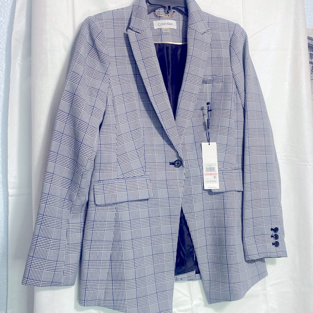 NEW Calvin Klein Sleeve blazer Beautiful 🔥💃🏻